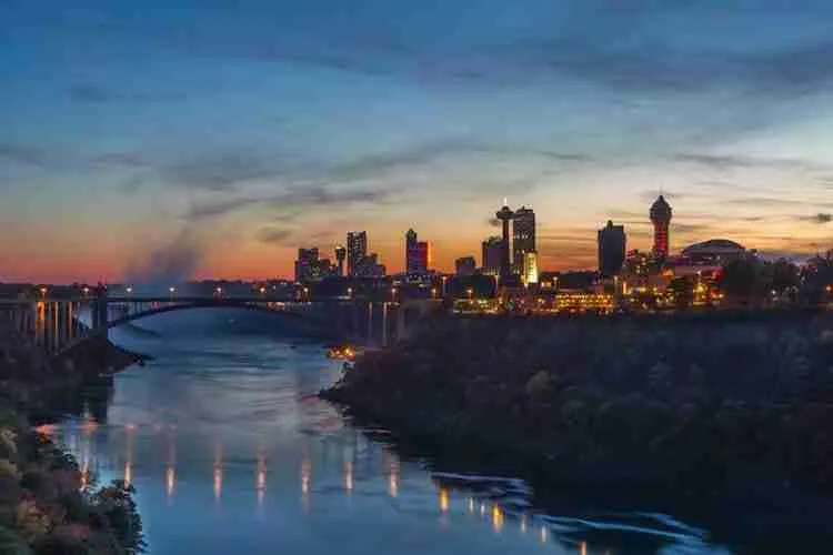 Rainbow Bridge, Niagara Falls