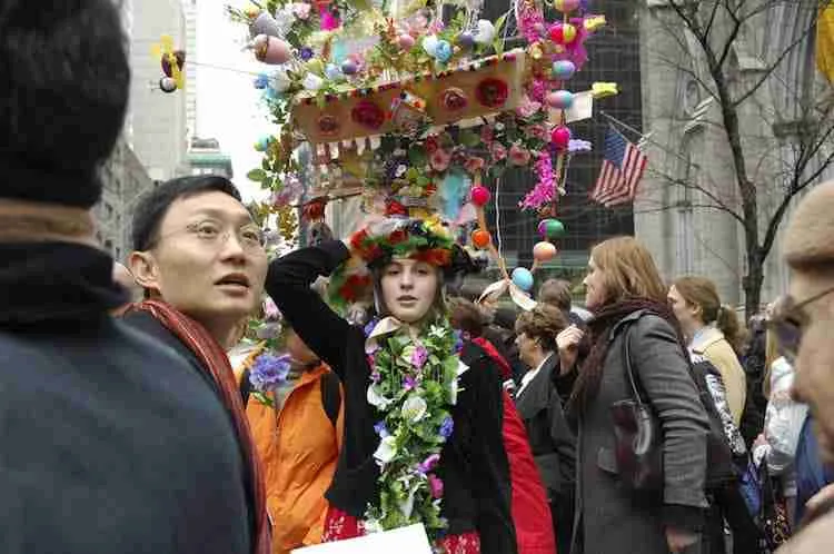 I particolari cappelli che si indossano a Pasqua