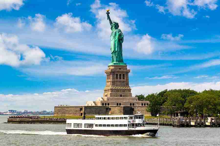Statua della Libertà New York: biglietti, pass per visitarla e la