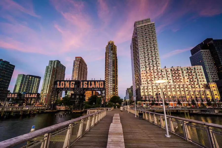 Dormire a Long Island City è molto conveniente e il quartiere è vicino a Times Square