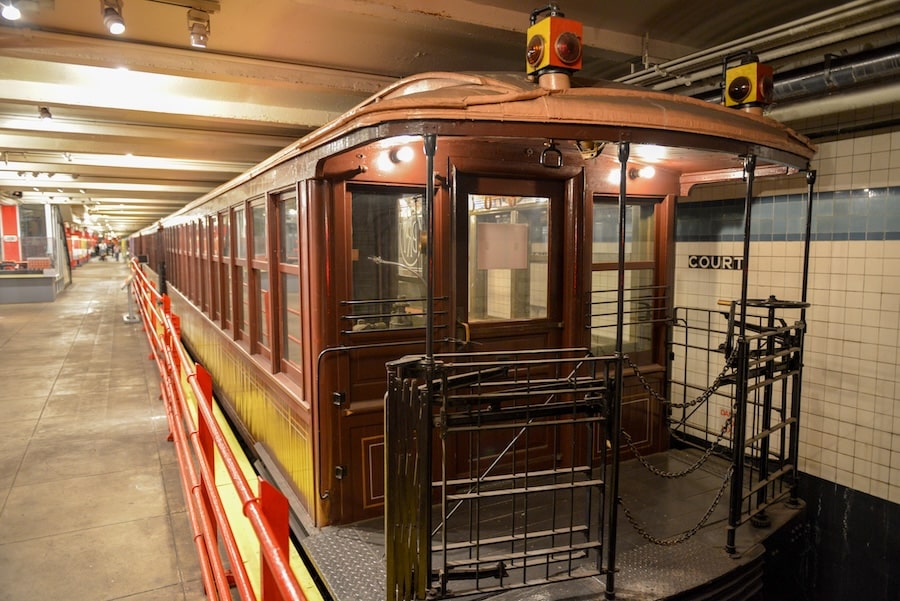 La stazione abbandonata di Court Street a Brooklyn è stata trasformata nel New York transit Museum