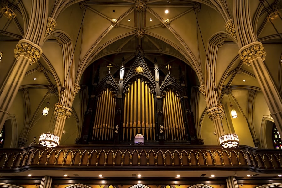 Interno della St. Patrick's Old Cathedral di New York