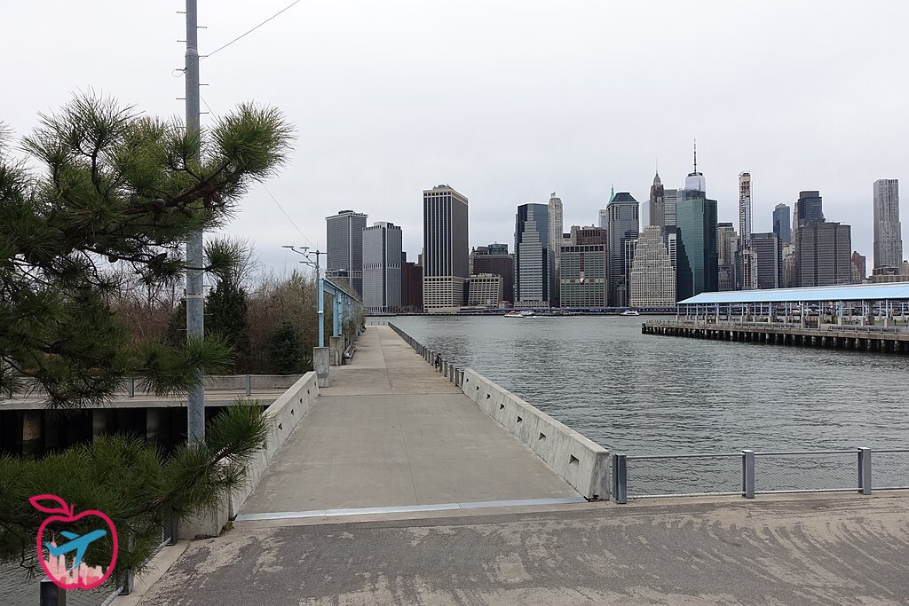 La Granite Terrace al Pier 3 del Brooklyn Bridge Park